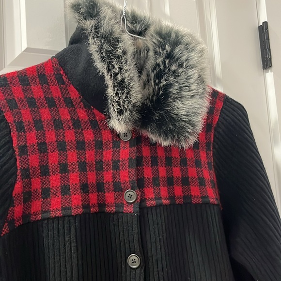 WoolRich Plaid Wool Button Up size Large - Picture 2 of 10